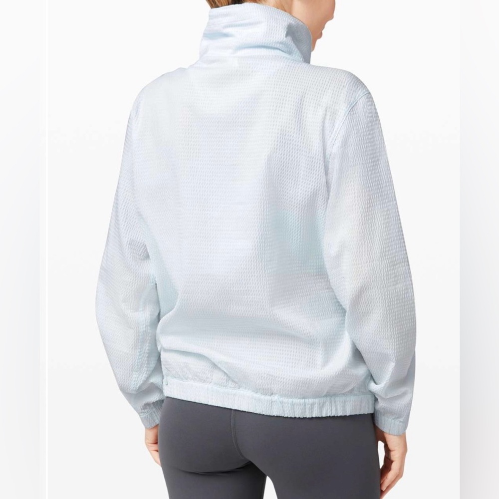 Lululemon Pack Light Pullover Half Zip Almost Blue - image 2